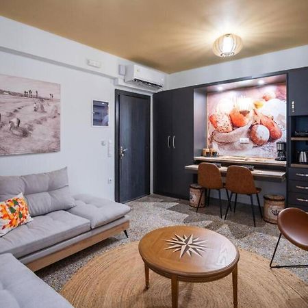 Haris 302 Apartment By Vpn Accomodation Athena Bagian luar foto