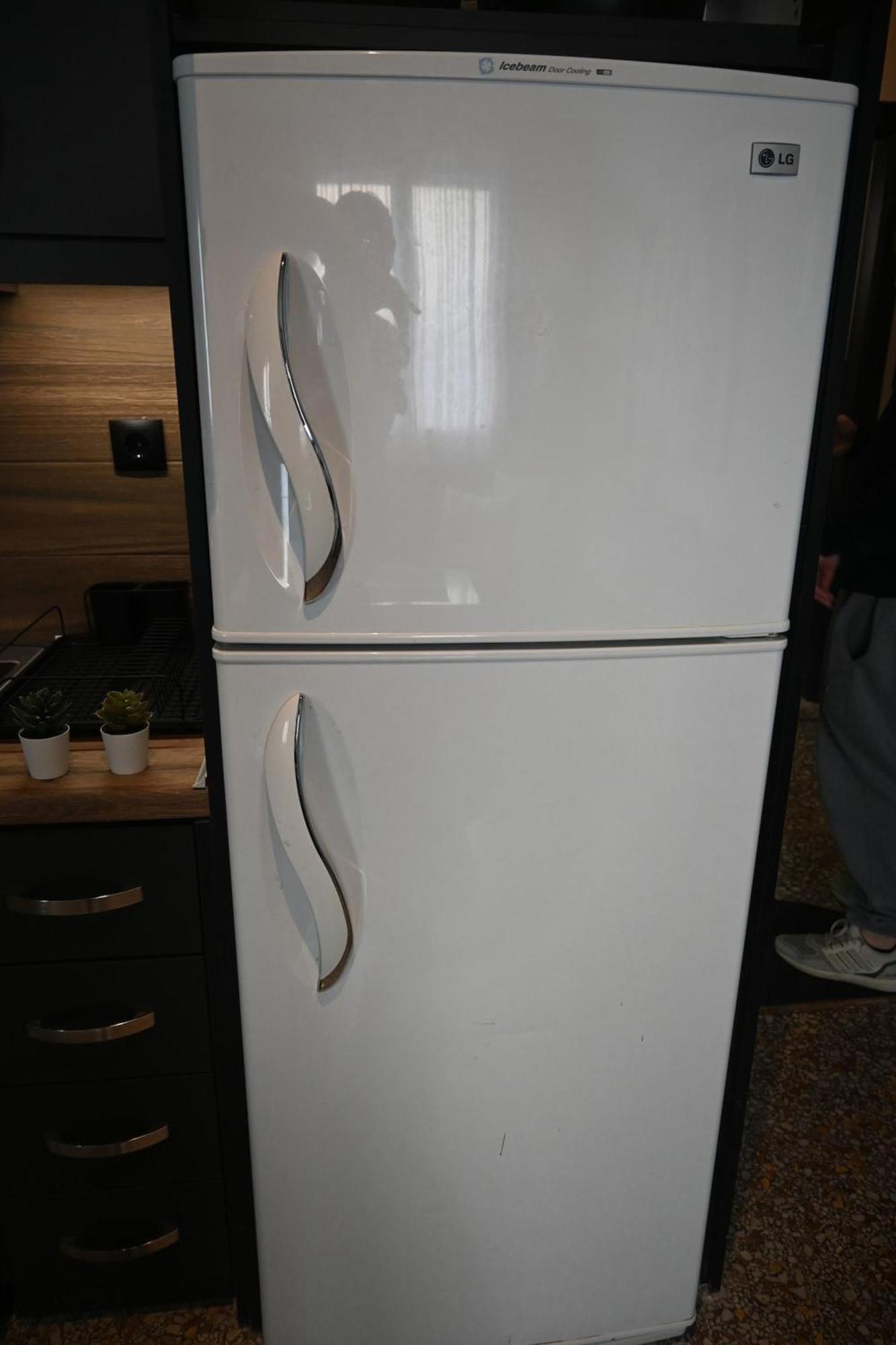 Haris 302 Apartment By Vpn Accomodation Athena Bagian luar foto